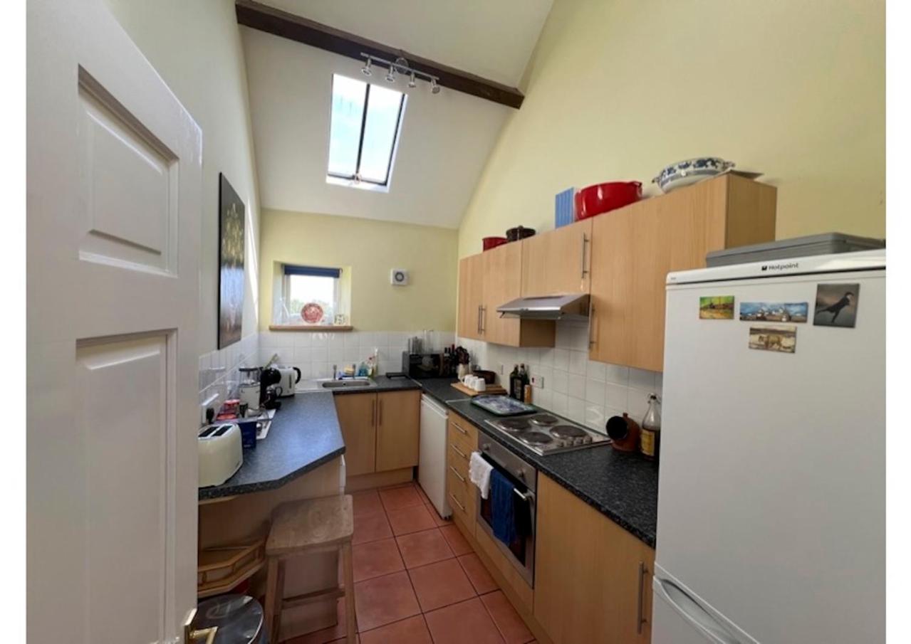 Traditional Sleeps 4 * Mold