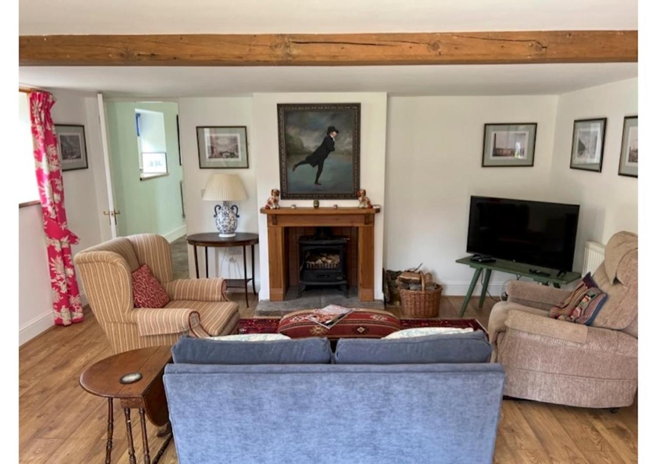 Traditional Sleeps 4